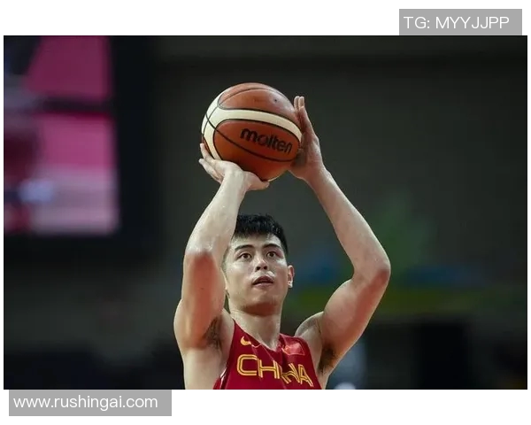 方硕在篮球赛场上的精彩表现与职业生涯发展分析 方硕在篮球赛场上的精彩表现与职业生涯发展分析